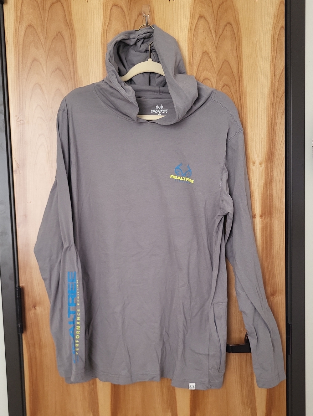 Realtree Men's Gray Hooded Performance Long Sleeve Tee with Blue-Yellow Logo